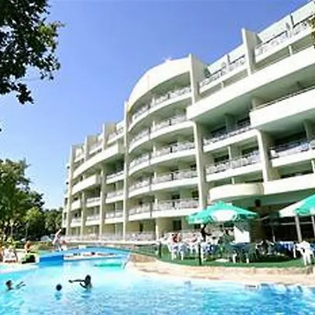 Perunika 3* Zlate písky